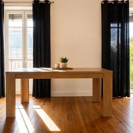 Saxe Gambetta - Spacieux 80m Lumineux - 2 Balcon Lyon